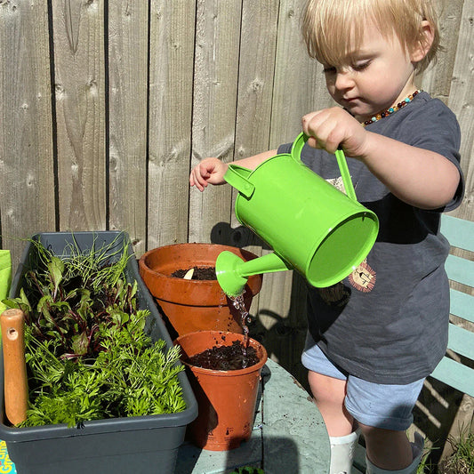 Bigjigs Green Watering Can 1